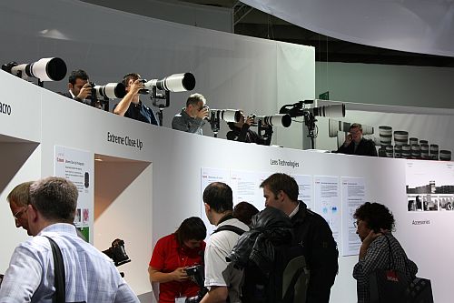 canon stand